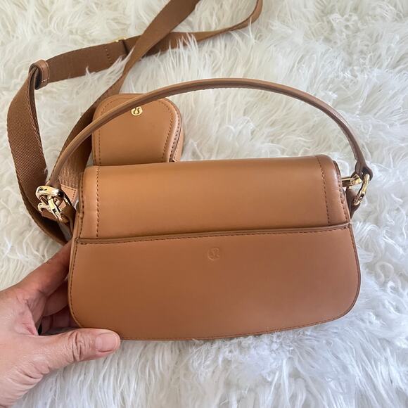 Lululemon Leather Alternative mini bag 1.2L Chestnut brown - Picture 5 of 10